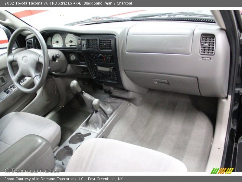 Black Sand Pearl / Charcoal 2002 Toyota Tacoma V6 TRD Xtracab 4x4
