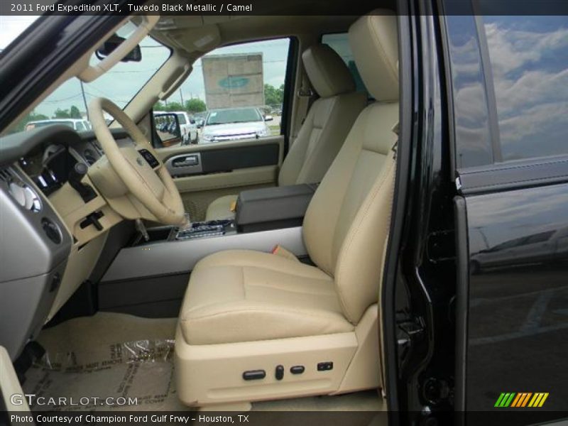  2011 Expedition XLT Camel Interior