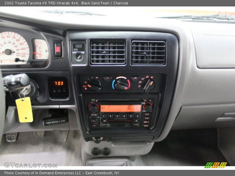 Black Sand Pearl / Charcoal 2002 Toyota Tacoma V6 TRD Xtracab 4x4