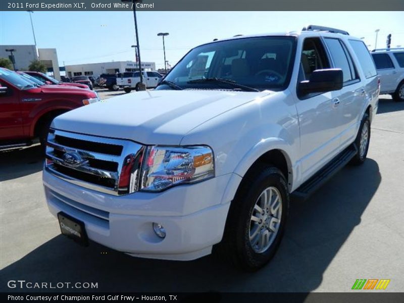 Oxford White / Camel 2011 Ford Expedition XLT