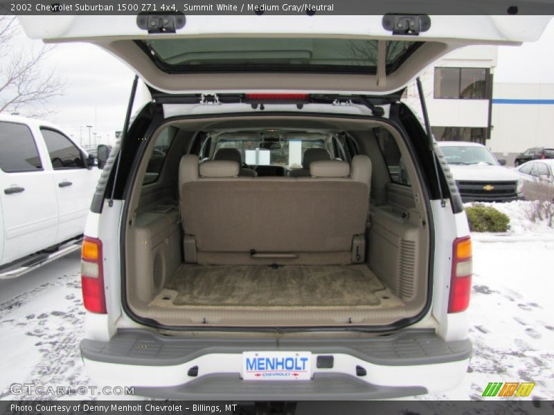 Summit White / Medium Gray/Neutral 2002 Chevrolet Suburban 1500 Z71 4x4