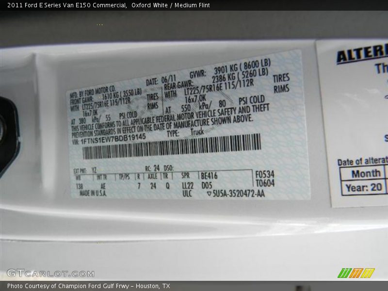 Oxford White / Medium Flint 2011 Ford E Series Van E150 Commercial