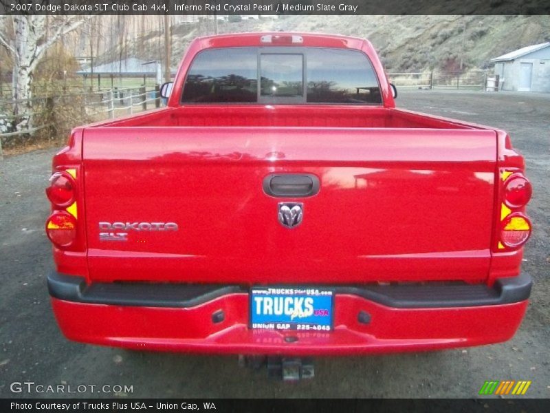 Inferno Red Crystal Pearl / Medium Slate Gray 2007 Dodge Dakota SLT Club Cab 4x4