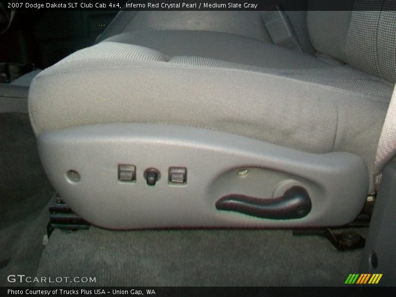 Inferno Red Crystal Pearl / Medium Slate Gray 2007 Dodge Dakota SLT Club Cab 4x4