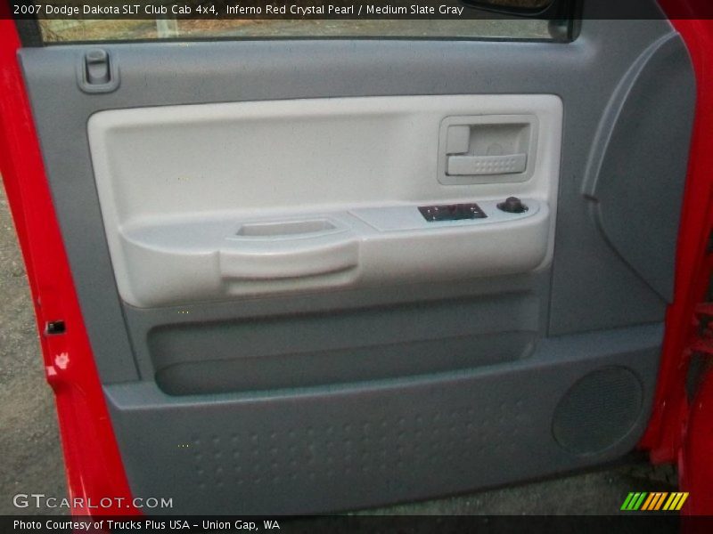 Inferno Red Crystal Pearl / Medium Slate Gray 2007 Dodge Dakota SLT Club Cab 4x4