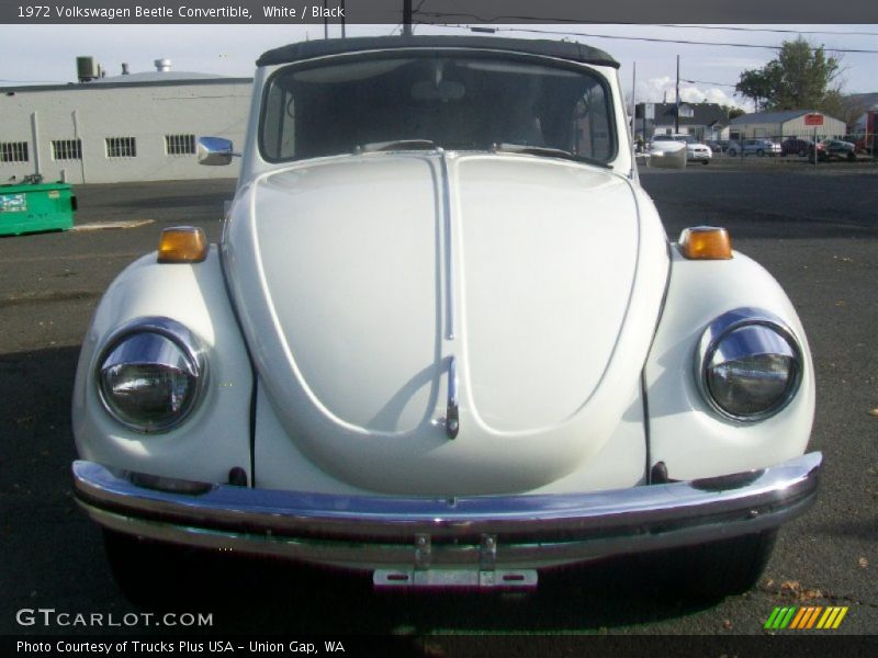 White / Black 1972 Volkswagen Beetle Convertible