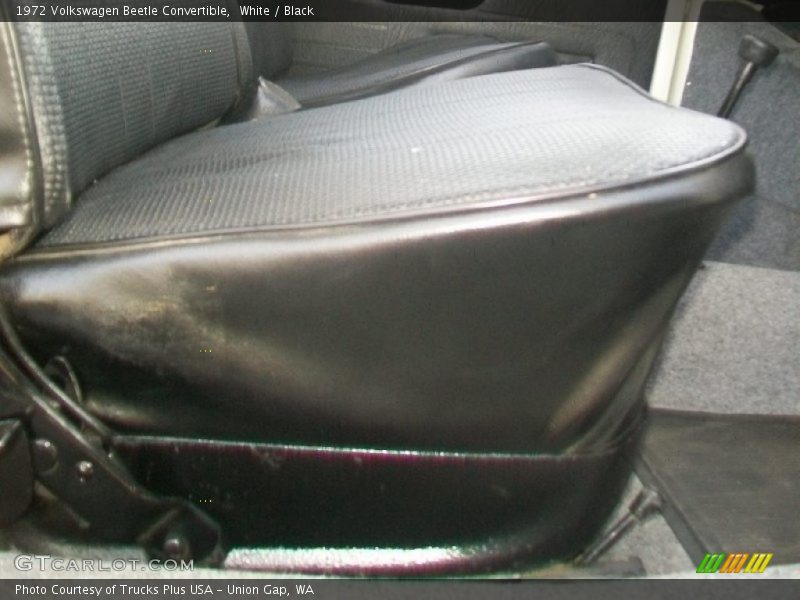 White / Black 1972 Volkswagen Beetle Convertible