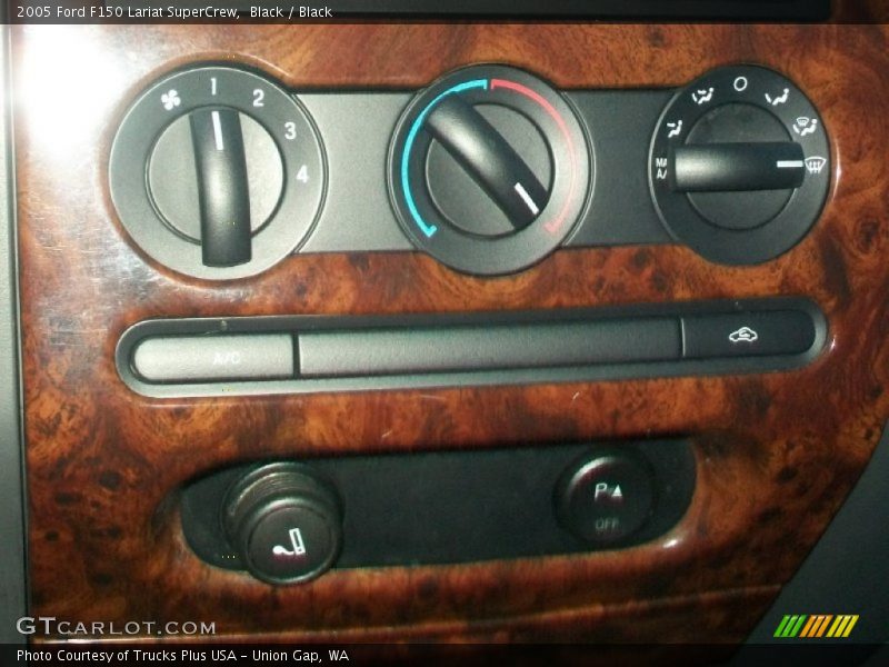 Black / Black 2005 Ford F150 Lariat SuperCrew