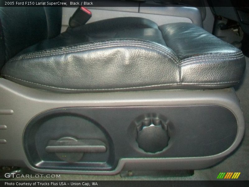 Black / Black 2005 Ford F150 Lariat SuperCrew