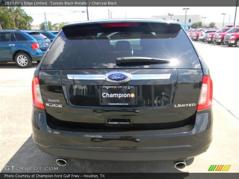 Tuxedo Black Metallic / Charcoal Black 2011 Ford Edge Limited
