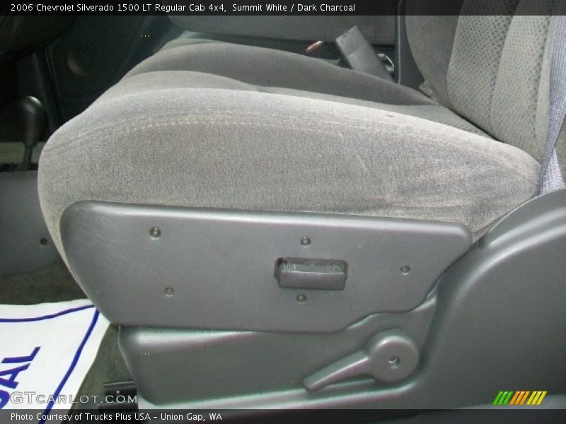 Summit White / Dark Charcoal 2006 Chevrolet Silverado 1500 LT Regular Cab 4x4