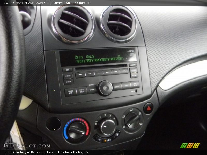 Summit White / Charcoal 2011 Chevrolet Aveo Aveo5 LT