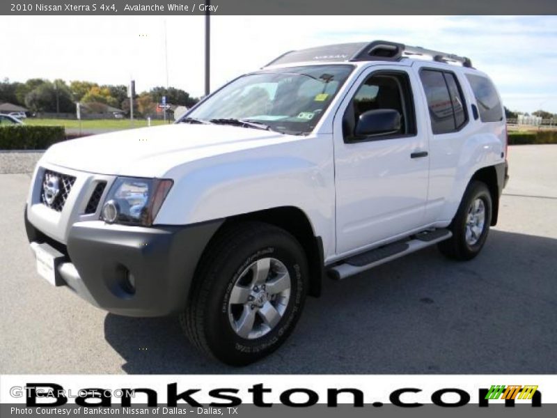 Avalanche White / Gray 2010 Nissan Xterra S 4x4
