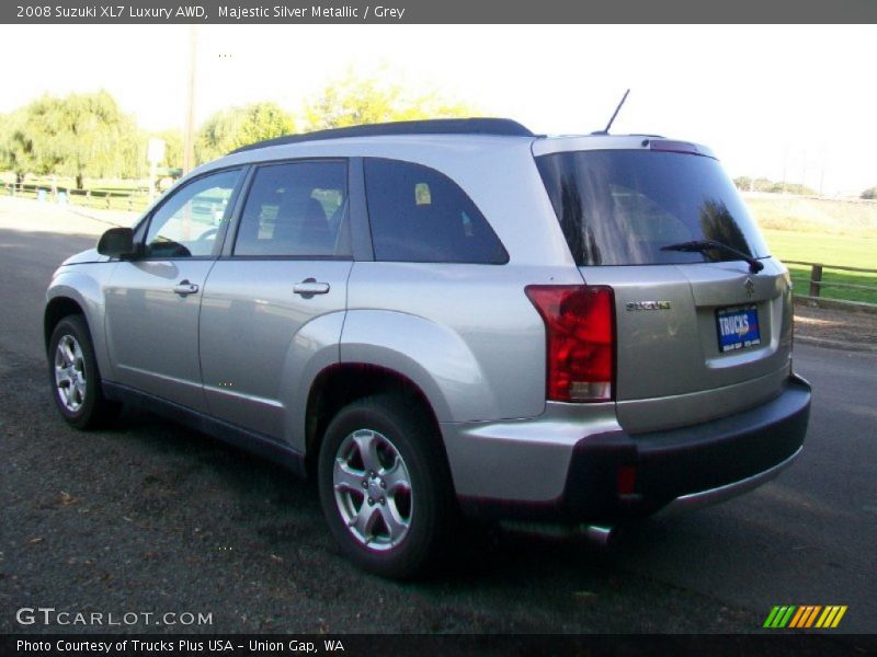 Majestic Silver Metallic / Grey 2008 Suzuki XL7 Luxury AWD