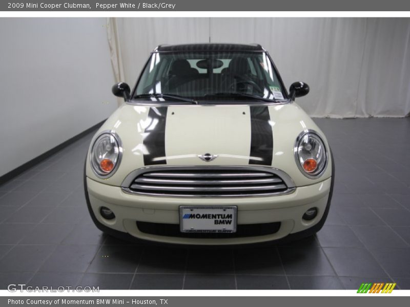 Pepper White / Black/Grey 2009 Mini Cooper Clubman