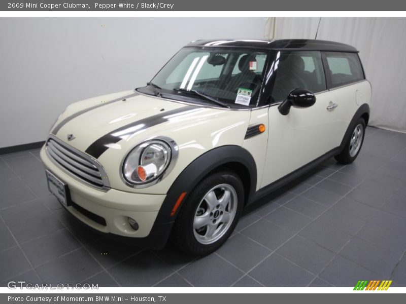 Pepper White / Black/Grey 2009 Mini Cooper Clubman