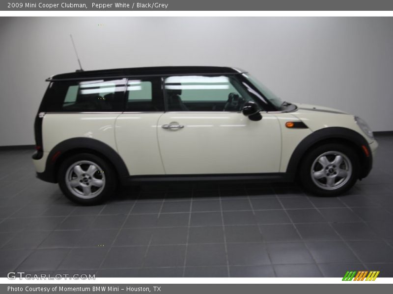 Pepper White / Black/Grey 2009 Mini Cooper Clubman