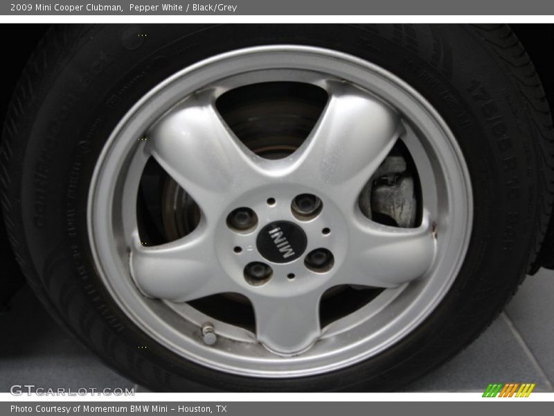 Pepper White / Black/Grey 2009 Mini Cooper Clubman