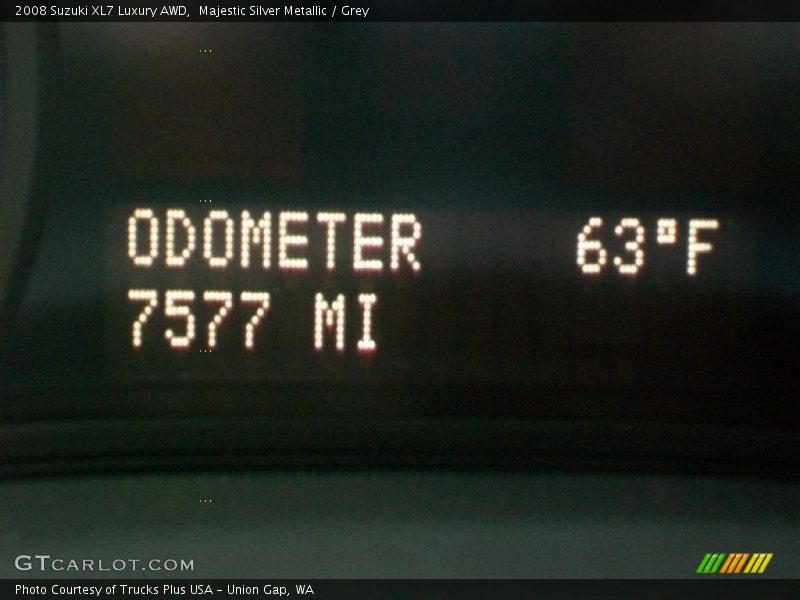 Majestic Silver Metallic / Grey 2008 Suzuki XL7 Luxury AWD