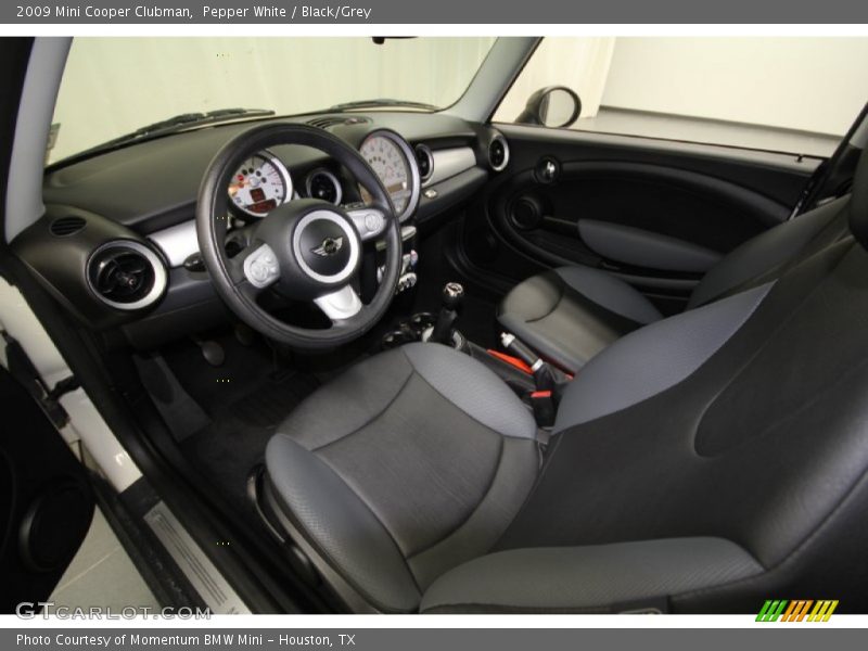 Pepper White / Black/Grey 2009 Mini Cooper Clubman
