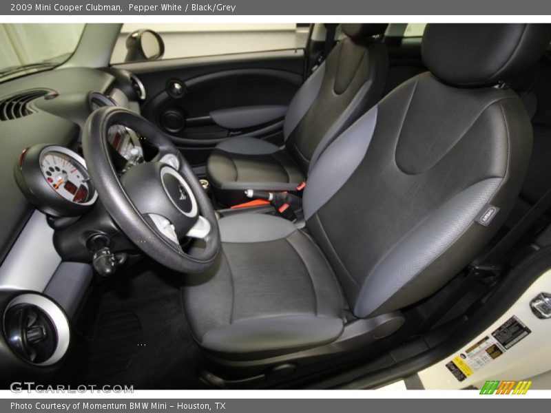 Pepper White / Black/Grey 2009 Mini Cooper Clubman