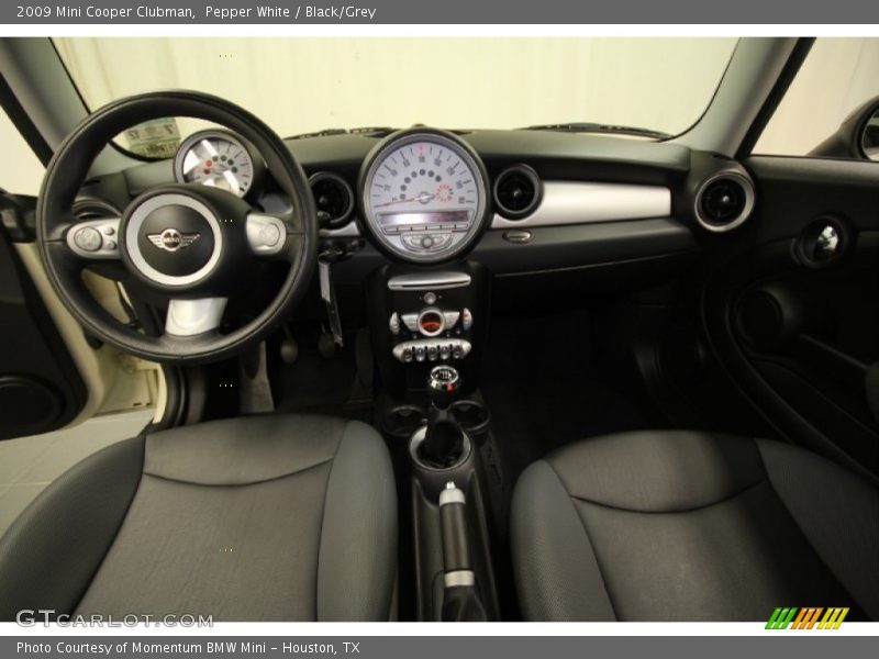 Pepper White / Black/Grey 2009 Mini Cooper Clubman
