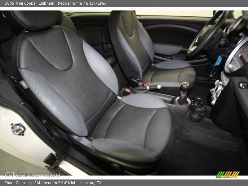 Pepper White / Black/Grey 2009 Mini Cooper Clubman