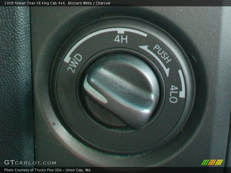 Blizzard White / Charcoal 2008 Nissan Titan XE King Cab 4x4