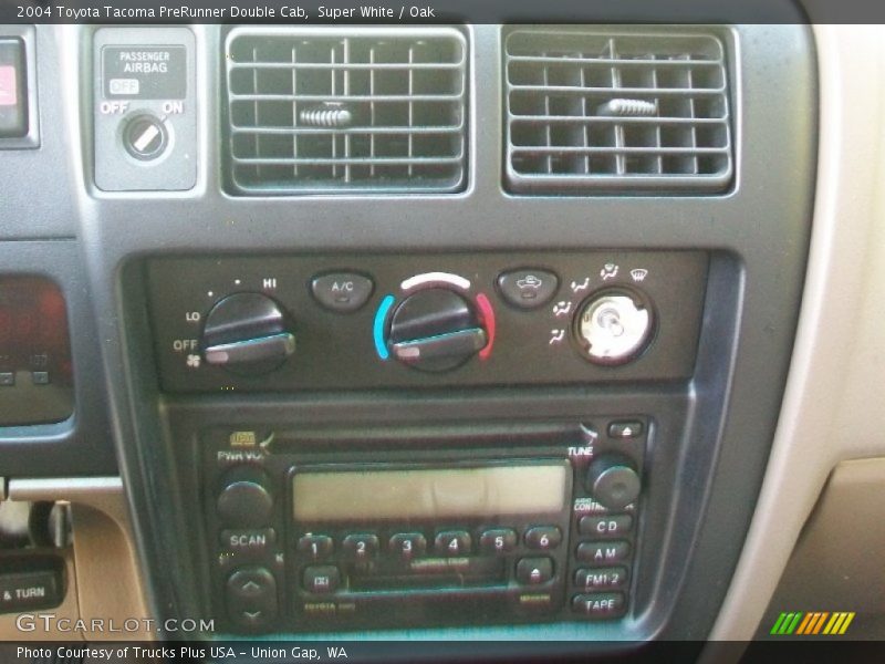 Super White / Oak 2004 Toyota Tacoma PreRunner Double Cab