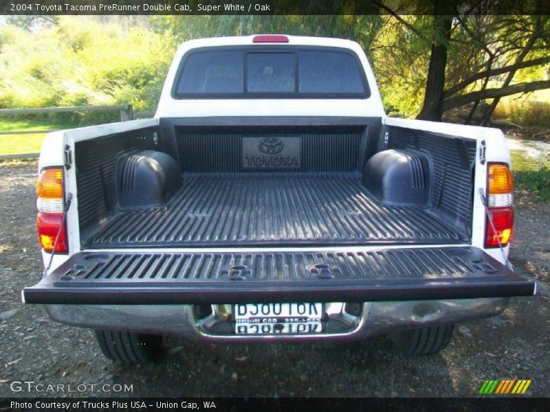 Super White / Oak 2004 Toyota Tacoma PreRunner Double Cab
