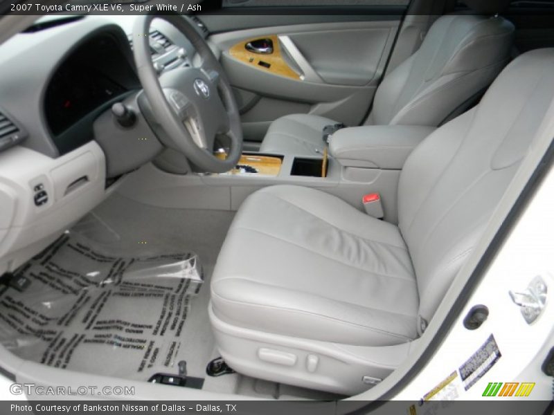 Super White / Ash 2007 Toyota Camry XLE V6