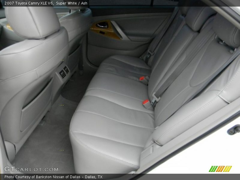 Super White / Ash 2007 Toyota Camry XLE V6