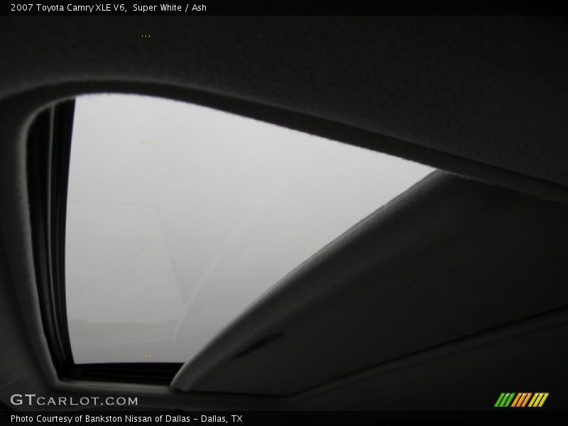 Super White / Ash 2007 Toyota Camry XLE V6