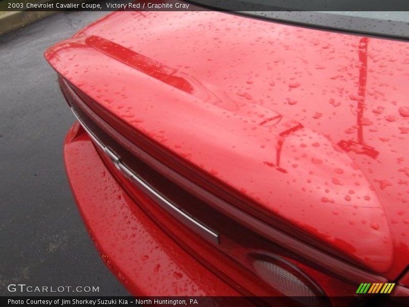 Victory Red / Graphite Gray 2003 Chevrolet Cavalier Coupe