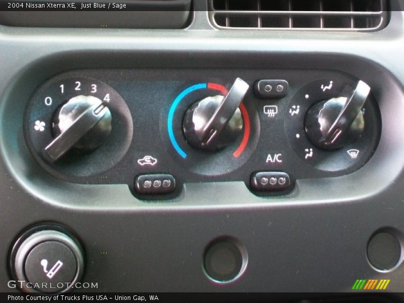 Just Blue / Sage 2004 Nissan Xterra XE