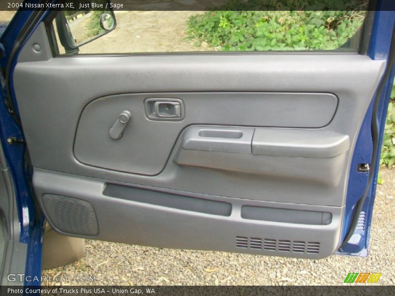 Just Blue / Sage 2004 Nissan Xterra XE