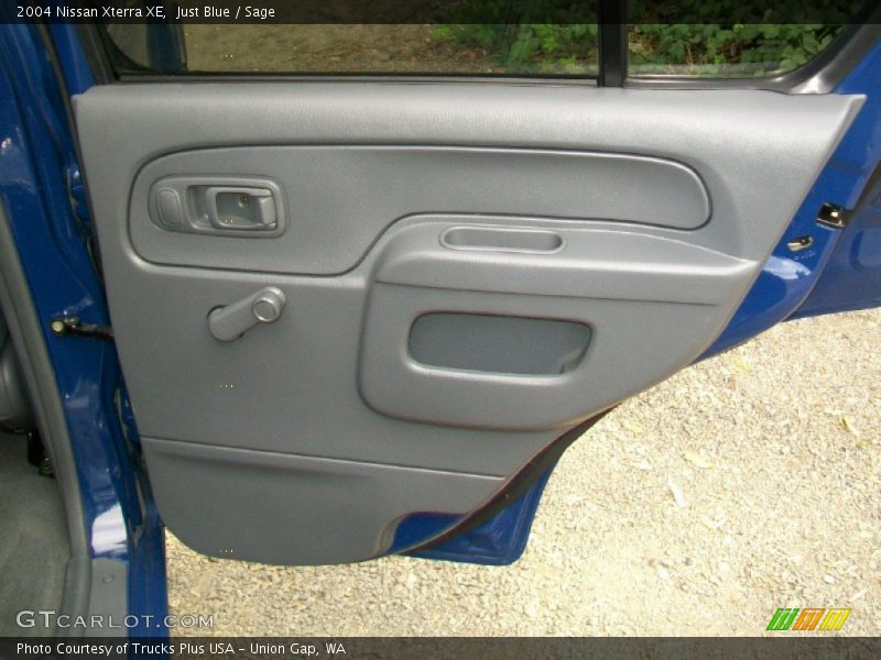 Just Blue / Sage 2004 Nissan Xterra XE