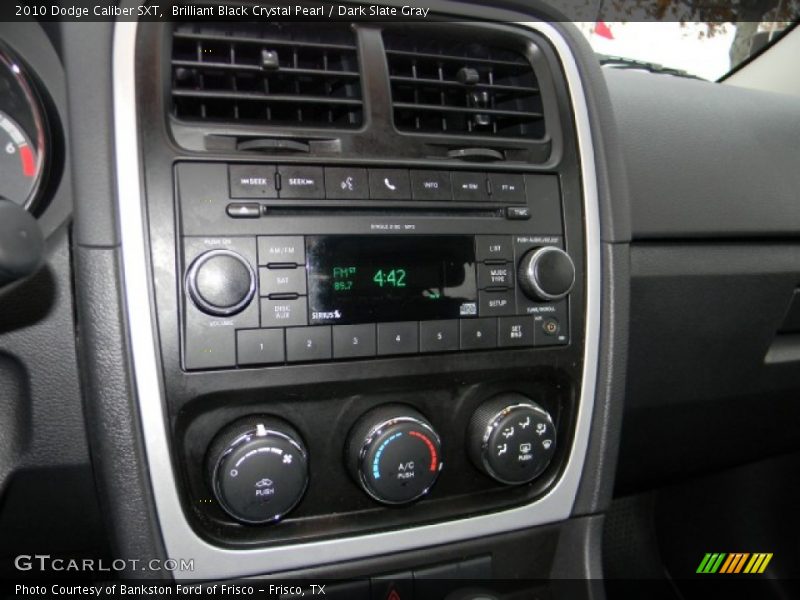 Brilliant Black Crystal Pearl / Dark Slate Gray 2010 Dodge Caliber SXT