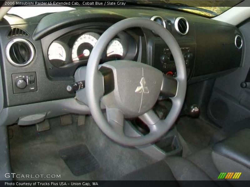 Cobalt Blue / Slate Gray 2006 Mitsubishi Raider LS Extended Cab