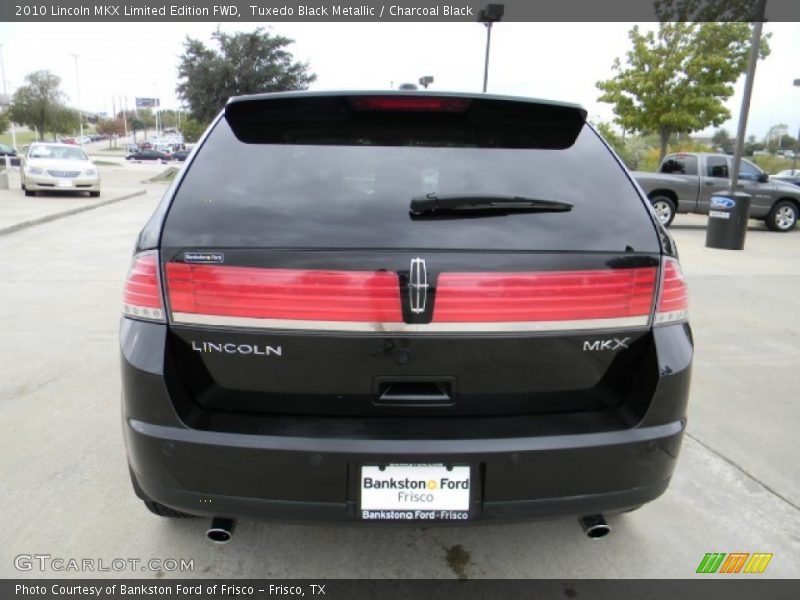 Tuxedo Black Metallic / Charcoal Black 2010 Lincoln MKX Limited Edition FWD