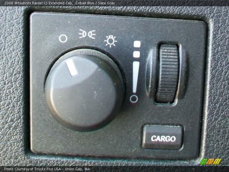 Cobalt Blue / Slate Gray 2006 Mitsubishi Raider LS Extended Cab