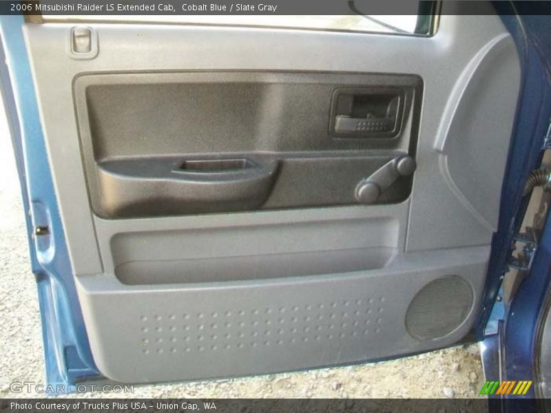 Cobalt Blue / Slate Gray 2006 Mitsubishi Raider LS Extended Cab
