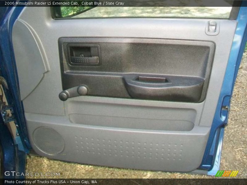 Cobalt Blue / Slate Gray 2006 Mitsubishi Raider LS Extended Cab