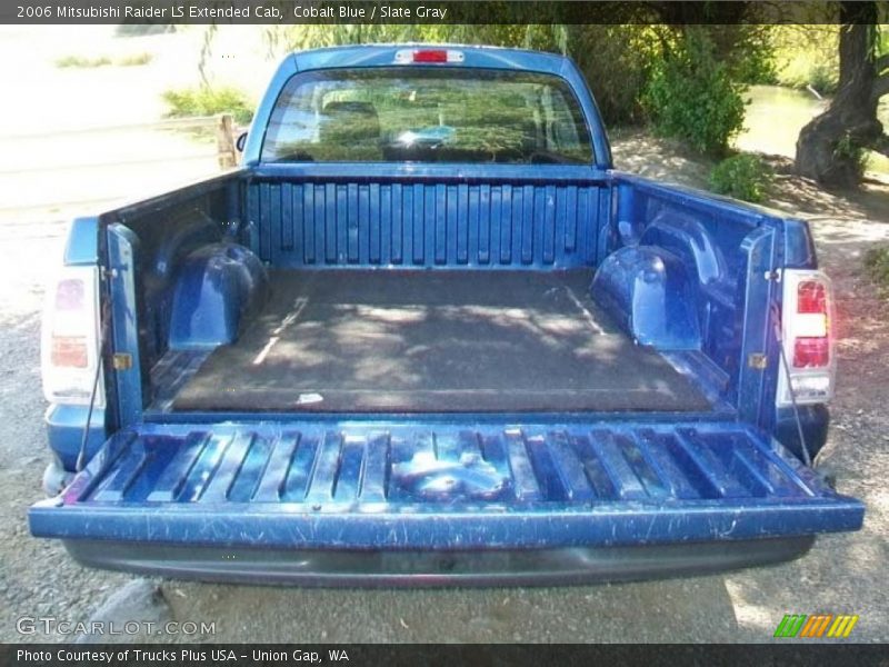 Cobalt Blue / Slate Gray 2006 Mitsubishi Raider LS Extended Cab