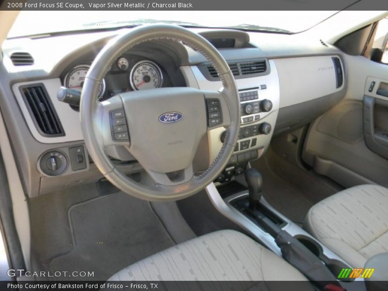 Vapor Silver Metallic / Charcoal Black 2008 Ford Focus SE Coupe