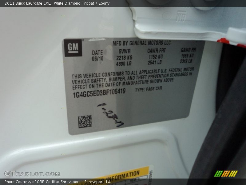 White Diamond Tricoat / Ebony 2011 Buick LaCrosse CXL