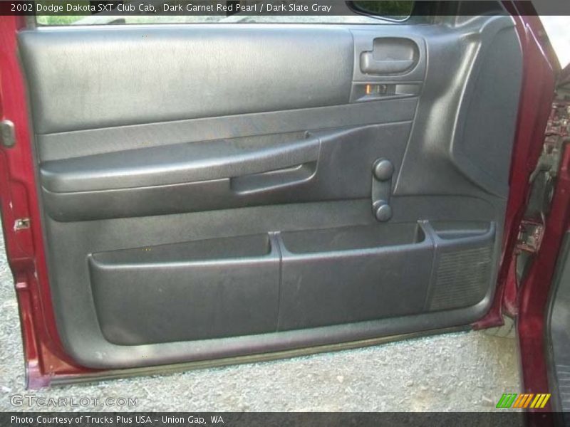 Dark Garnet Red Pearl / Dark Slate Gray 2002 Dodge Dakota SXT Club Cab