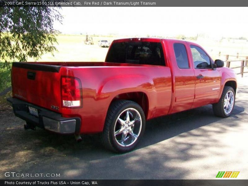 Fire Red / Dark Titanium/Light Titanium 2007 GMC Sierra 1500 SLE Extended Cab