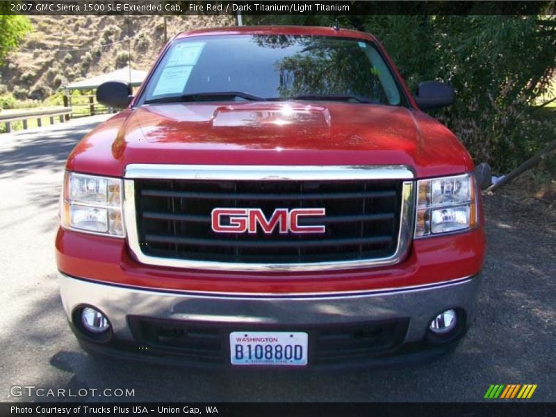 Fire Red / Dark Titanium/Light Titanium 2007 GMC Sierra 1500 SLE Extended Cab