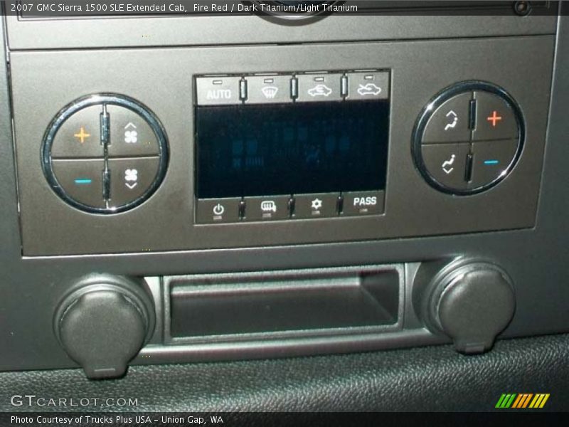 Fire Red / Dark Titanium/Light Titanium 2007 GMC Sierra 1500 SLE Extended Cab